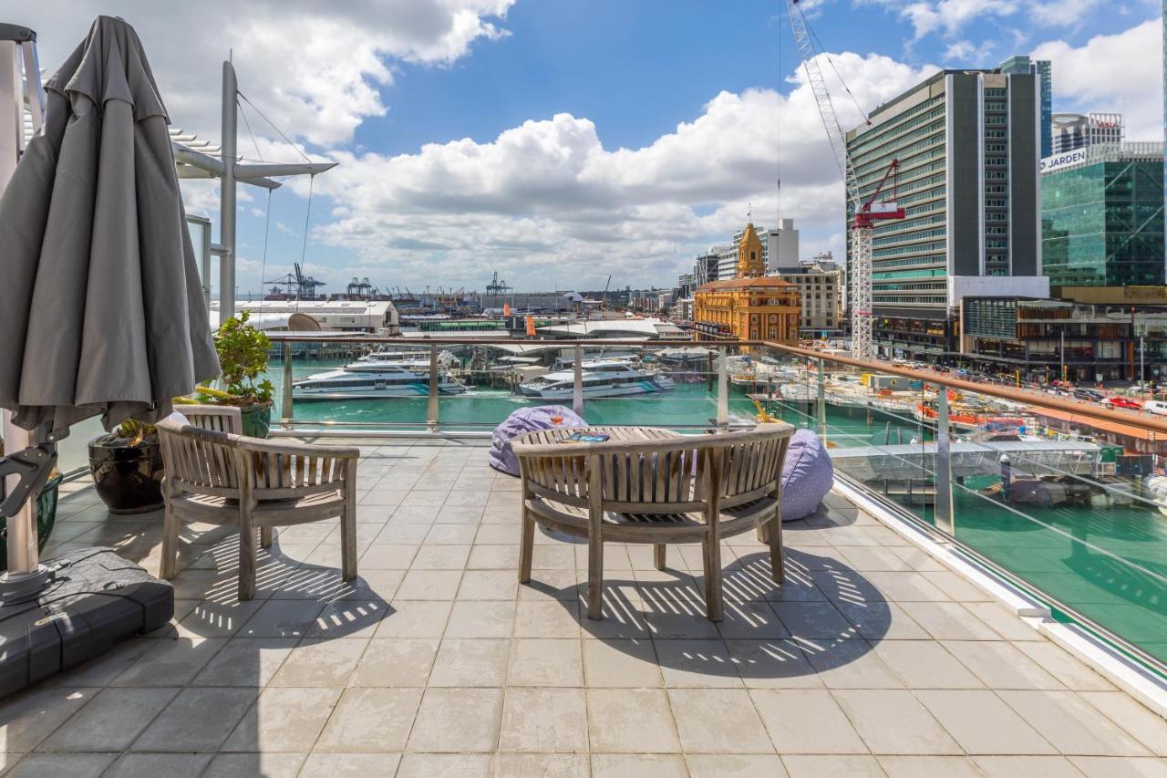 Ferienwohnung Stunning Waterfront Location With Huge Balcony! Auckland Exterior foto